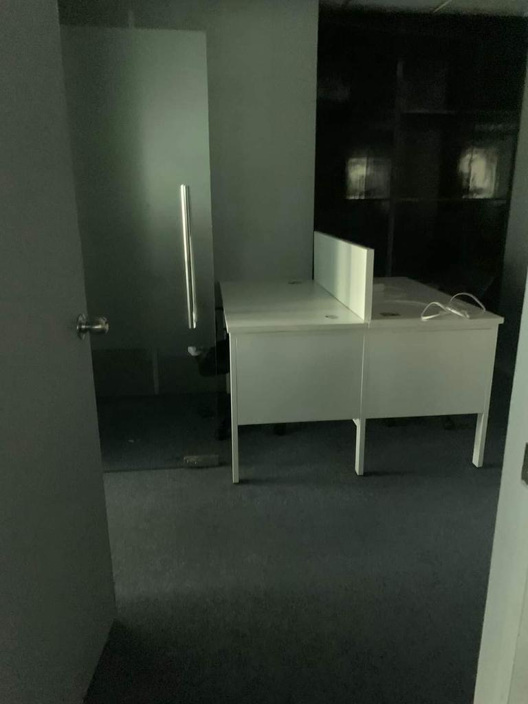 anthony3733's tweet photo. 350 sqm office space for lease in Ayala City. Ready to move in

#forlease
#OfficeSpace https://t.co/9uezNDMOUl