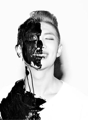 dragon_dimples's tweet photo. #6YearsOfRMixtape вот и исполнилось 6 лет первому микстейпу Намджуна. Очень классный микстейп и я очень рада. Обожаю песни которые сочиняет RM так как они мне дороги. https://t.co/mAvP4tJpHv