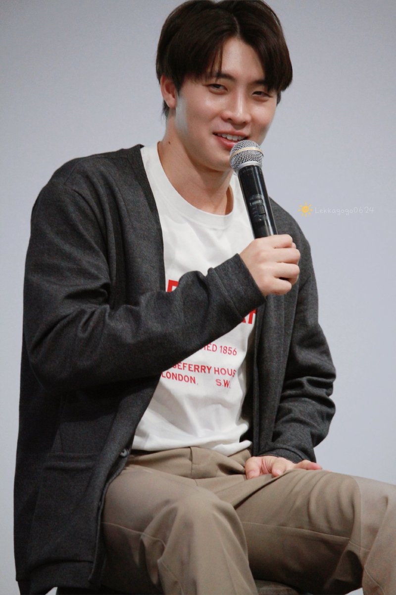 Lekkagogo0624's tweet photo. เอาอีกๆ อยากเจออีกนะ @m34nismind
#MeanFunFest
#MeanTro
#MeanPhiravich https://t.co/piKcjENrNE