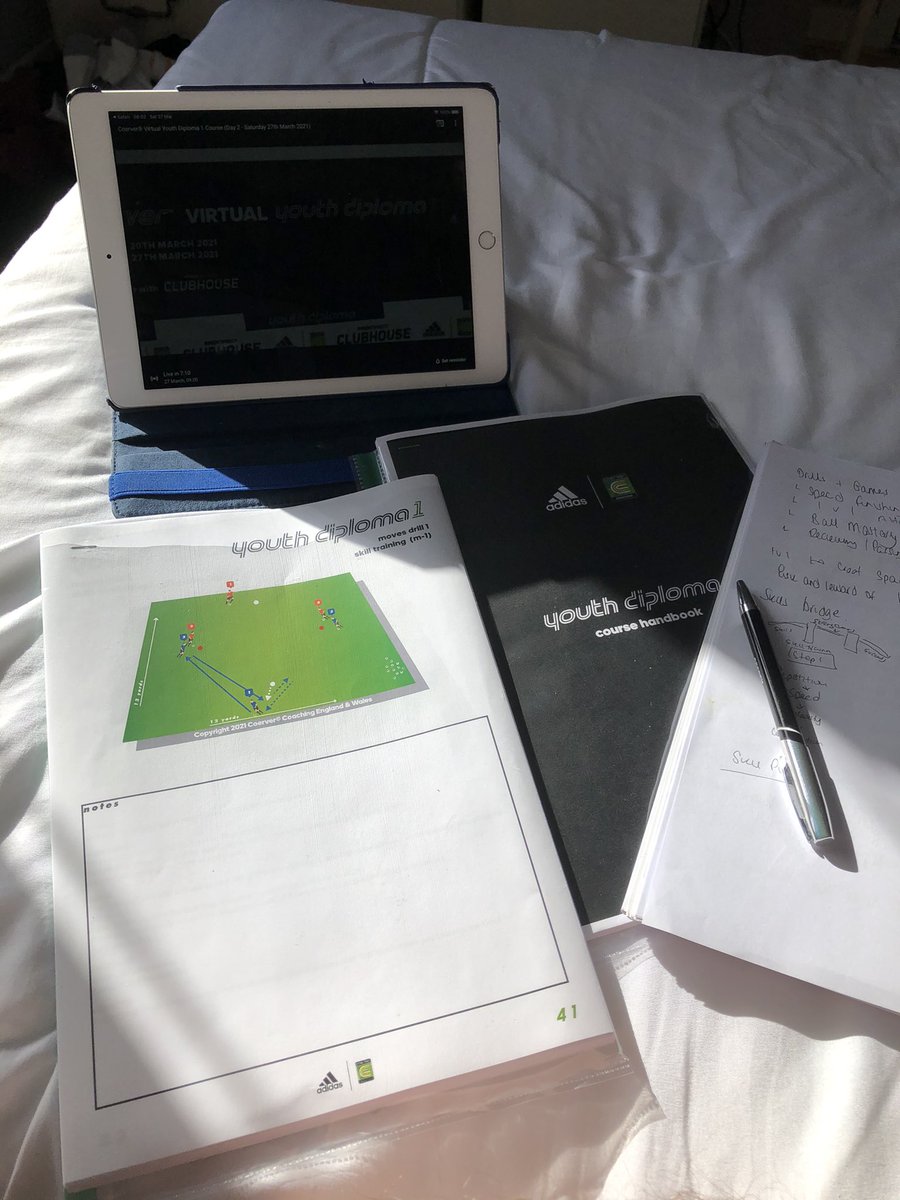 simwhitehouse75's tweet photo. Day 2 #coerverYD2 #coerverEW @CoerverCoaching ⚽️⚽️⚽️ @CoerverEW https://t.co/aVB4atesj6