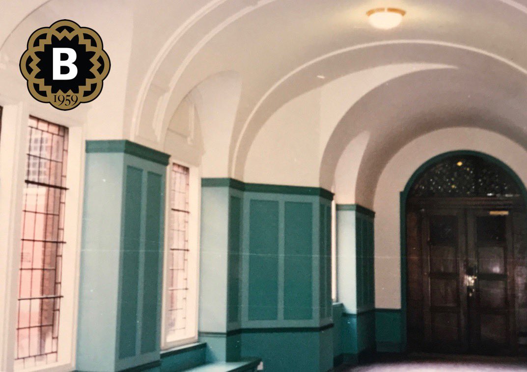 It’s my Dad’s (David) 77th birthday today and I thought I would honour him by posting some photos from when Borthwick Decorators decorated the long corridor in Westminster Cathedral, circa 1993. This is when we had a base in London 😀👍.

#painters #london #westminstercathedral