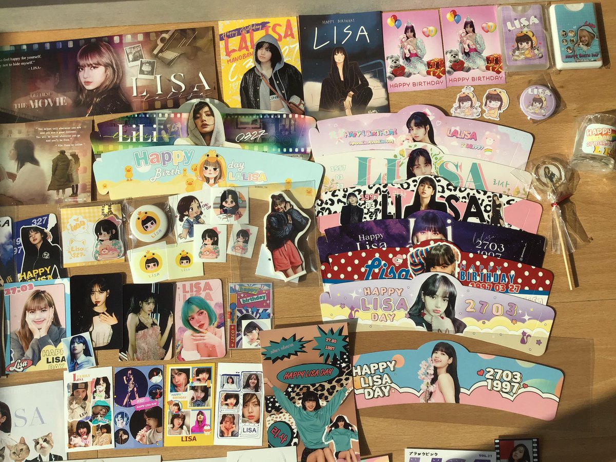 peaches_are_ppp's tweet photo. 🐣🐱🌻💛💜
#LisaInFandomArea
#HAPPYLISADAY https://t.co/SV7CMyxOMR