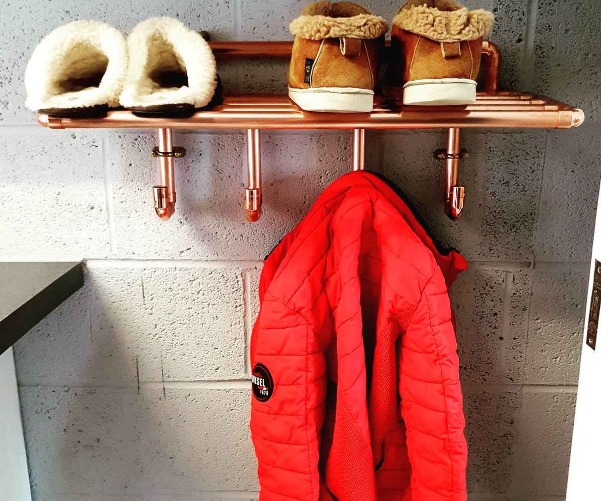 just_copper_'s tweet photo. Another Handmade bespoke piece of furniture 
Customer had an issue with thier new 🐶eating shoes
So we designed a coat hook with additional shoe rack above
Made with 22mm copper pipe &amp; brass hospital clips for extra stability https://t.co/42C60sA5TF