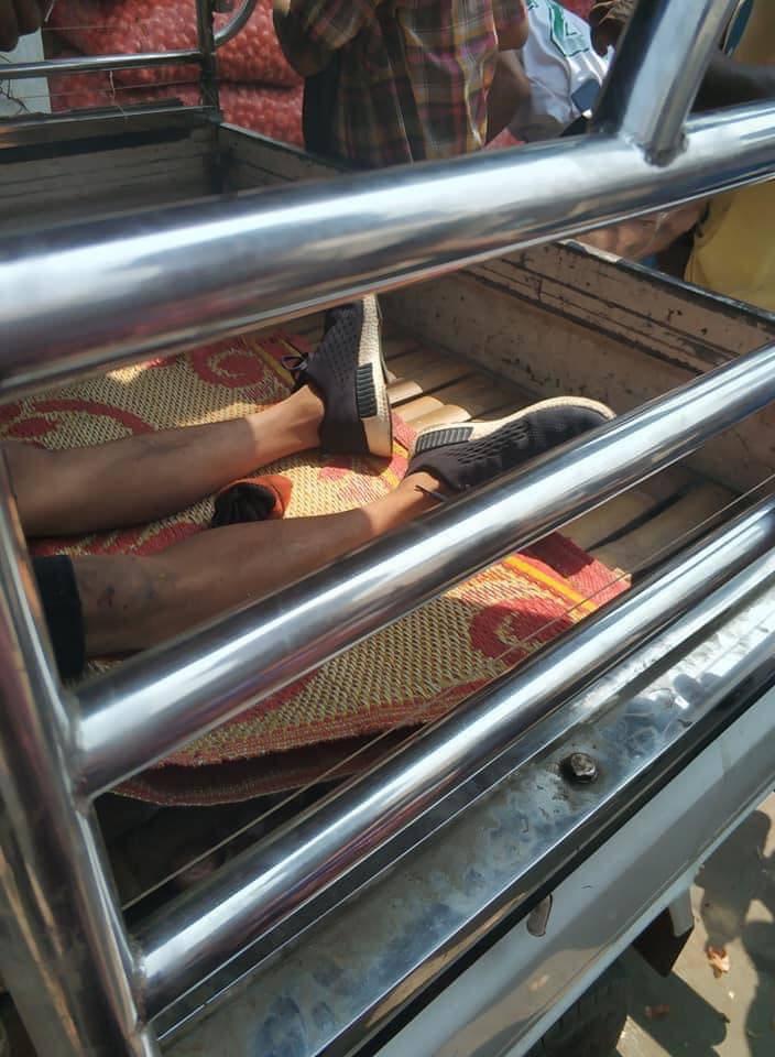 A civilian got shot to death while he was hiding from militray junta murderers.
ANTIFASCIST REVOLUTION
#AntiFascistRevolution2021
#Mar27Coup
#WhatsHappeningInMyanmar