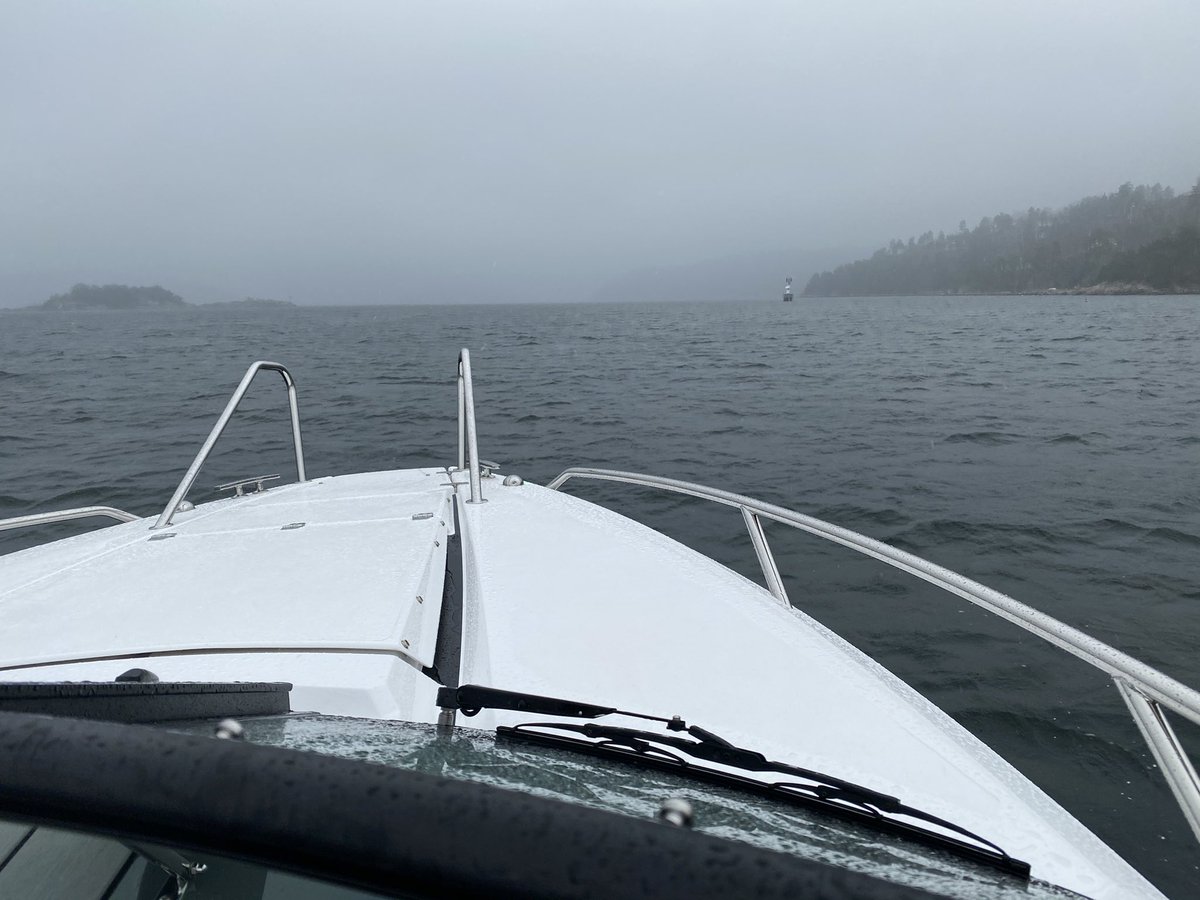 ulfrasmussen's tweet photo. Finally boating season begins. Really need it 😀 https://t.co/v3qVq3XNbO