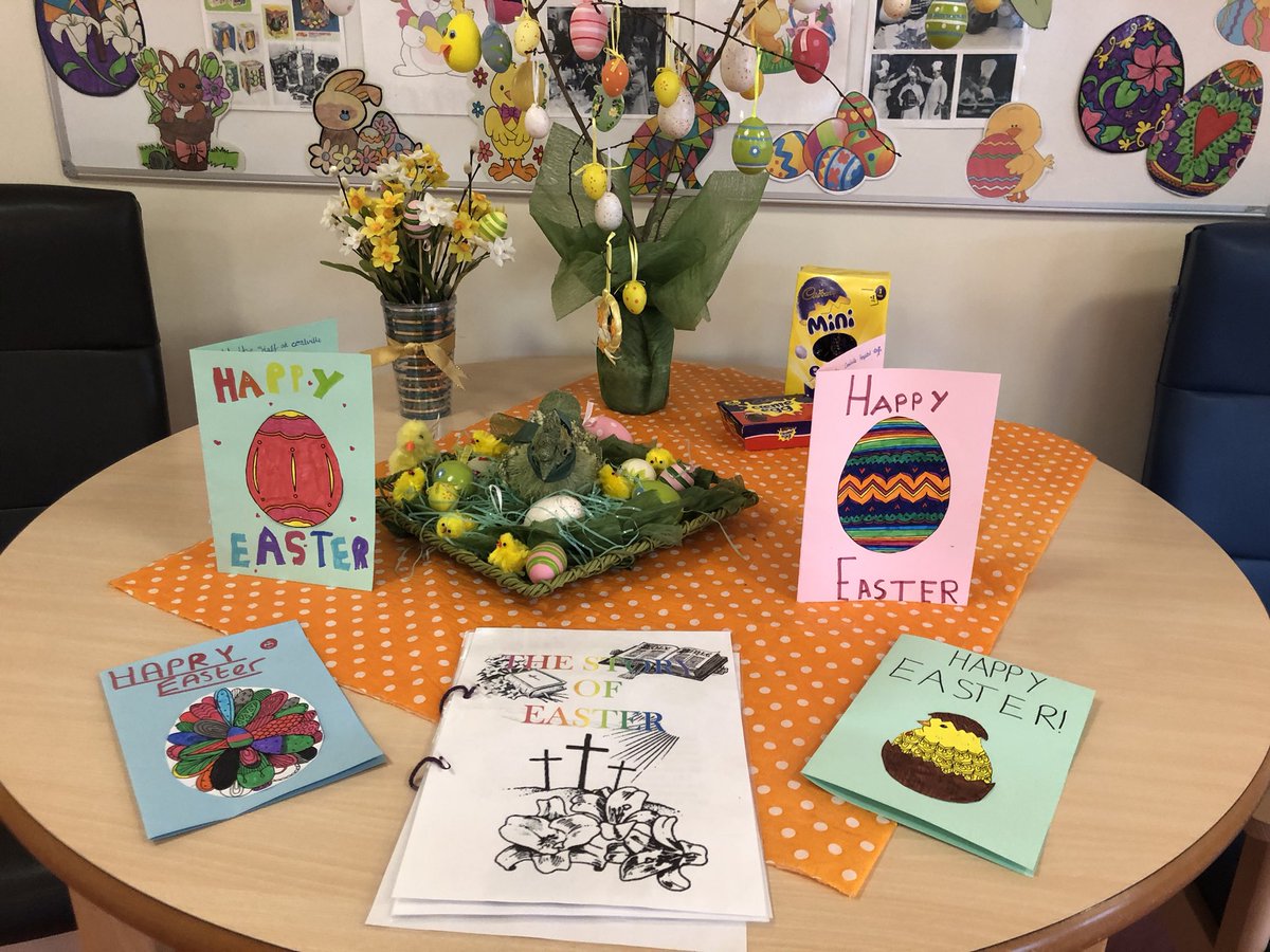 Thankyou so much @holycwhitwick  for your wonderful Easter cards , all the staff were very great full for all your kind messages. They are proudly displayed on our Easter display .
Wishing you all a very happy Easter 😊 @leawarden @LPTnhs @Margot1966RN @CHSInpatientLPT