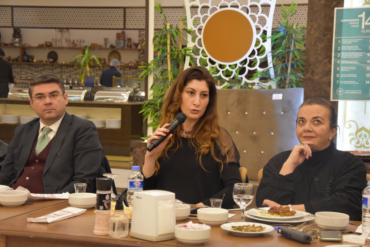 Oğuzhan Ata Sadıkoğlu (@oasadikoglu) on Twitter photo <a href="/milliyet/">milliyet.com.tr</a> Yazarı <a href="/zeynepkakinc/">zeynep kakınç</a>, <a href="/tv100/">TV100</a> Haber Krd. Neşe Toptaş, Gastronomi Dergisi Gen.Yay.Yön. A.Gümüş Bekler, MetroGastro Der. Gen.Yay.Yön. <a href="/NilhanAras/">Nilhan Aras</a>, <a href="/gastroekonomist/">Global Gastro Ekonomi Zirvesi</a> Komite Bşk. Ebru Köktürk Koralı, Gastronomi Dnş. İnci Koç, Yazar <a href="/faruksuyun/">faruk suyun</a> ve <a href="/sermetseveroz/">sermet severoz</a> misafirimizdi. <a href="/milliyet/">milliyet.com.tr</a> Yazarı <a href="/zeynepkakinc/">zeynep kakınç</a>, <a href="/tv100/">TV100</a> Haber Krd. Neşe Toptaş, Gastronomi Dergisi Gen.Yay.Yön. A.Gümüş Bekler, MetroGastro Der. Gen.Yay.Yön. <a href="/NilhanAras/">Nilhan Aras</a>, <a href="/gastroekonomist/">Global Gastro Ekonomi Zirvesi</a> Komite Bşk. Ebru Köktürk Koralı, Gastronomi Dnş. İnci Koç, Yazar <a href="/faruksuyun/">faruk suyun</a> ve <a href="/sermetseveroz/">sermet severoz</a> misafirimizdi.