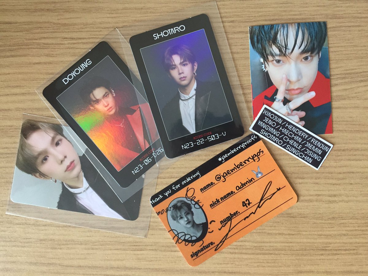 strawbshiber's tweet photo. My mini haul from @jaemberrygos arrived today, tysm for holding the claims ✌🏻 #jaemberryproofs https://t.co/CzmnYBMD5I