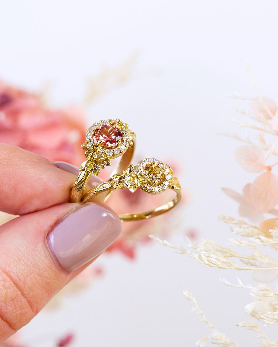 alexmonroe's tweet photo. 18ct gold Spring Halo Rings set with a divine selection of our ethical Rainbow Sapphires and framed with a halo of diamonds! β¨ππ Our One of a Kind Sapphire Spring Halo rings are available to discover at https://t.co/cdwWvQapgy β€οΈ
#AlexMonroe #HandmadeinEngland https://t.co/gmAtfHc5rg