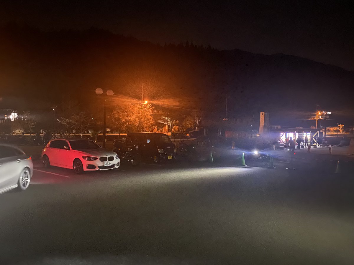 124kodai25's tweet photo. 夜道志（車） https://t.co/6ENT5dSuKT