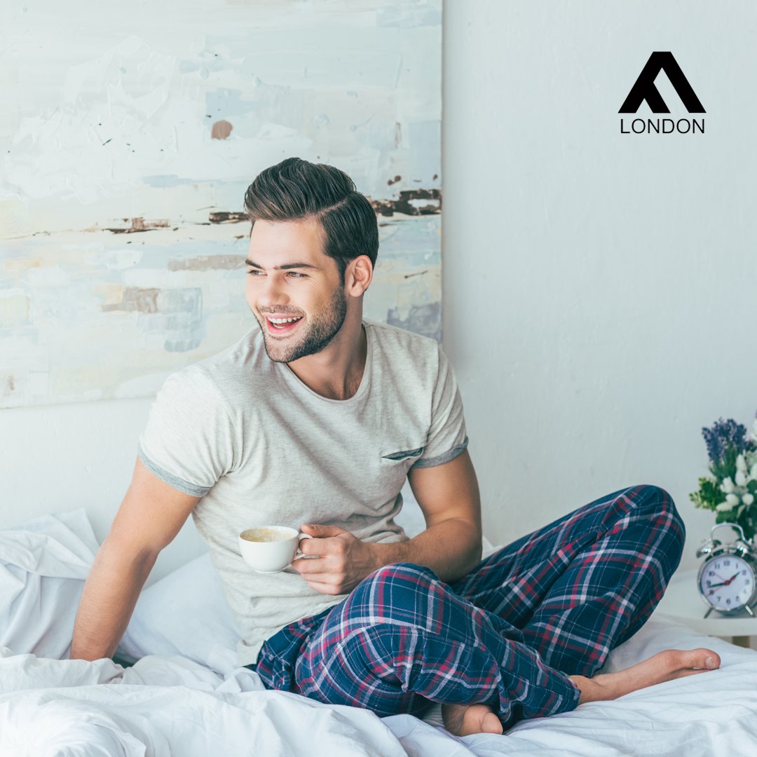 FMLondonORIGIN1's tweet photo. Make time for yourself.
Check out our loungewear range - Link in bio

#FMLondon #Essentials #Joggers #Lazing #Lounging #Leisure #Sports #Fitness #Fitnessclothing #InstaFashion #MensFashion #Basics https://t.co/vY1fqRrAxW