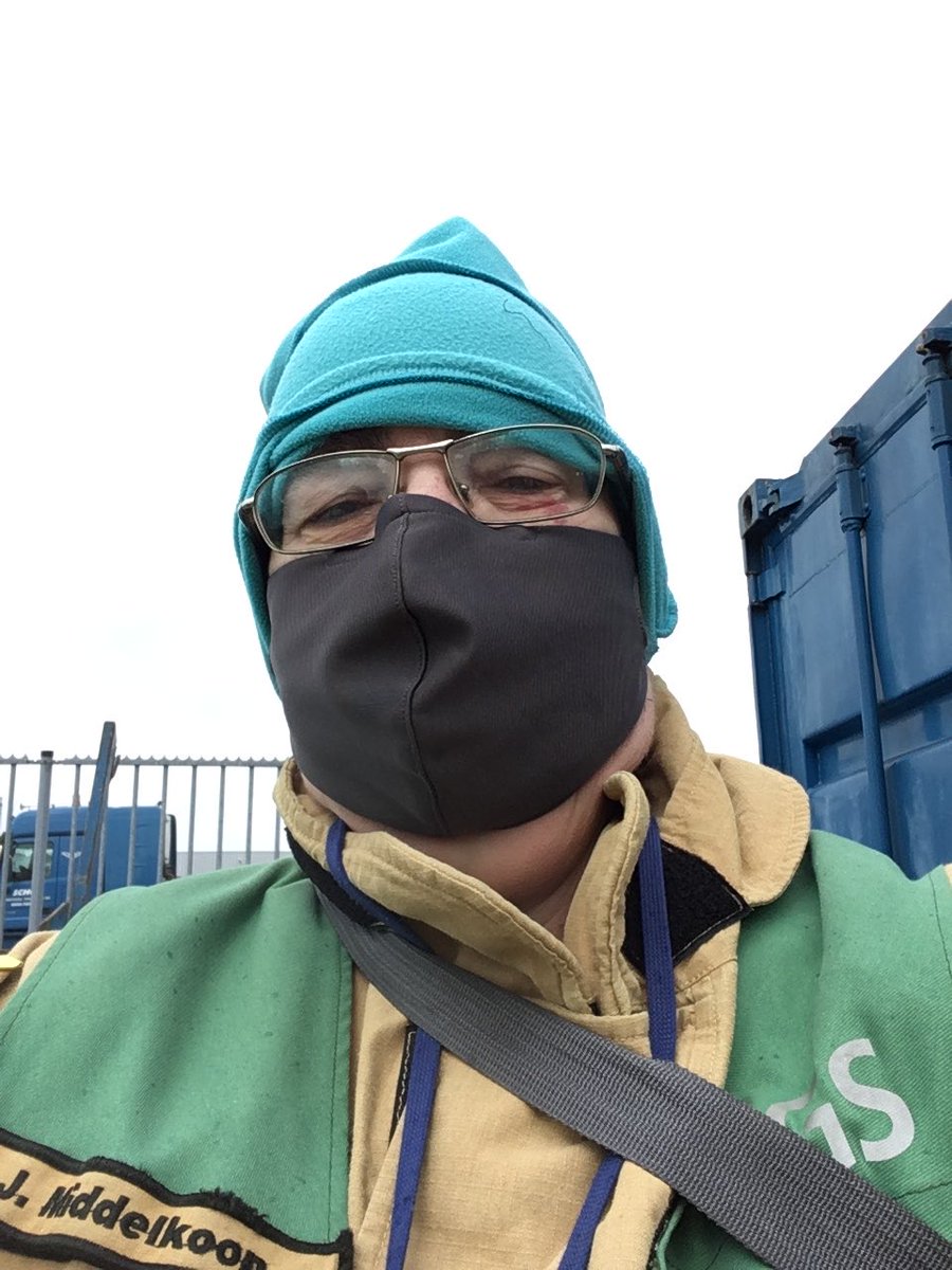 Tijgernest's tweet photo. Samen sterker - en ambu @HAZteamAAK, dank voor de leenmuts tegen koude oren! #gurewind https://t.co/oXZXTGeiQT