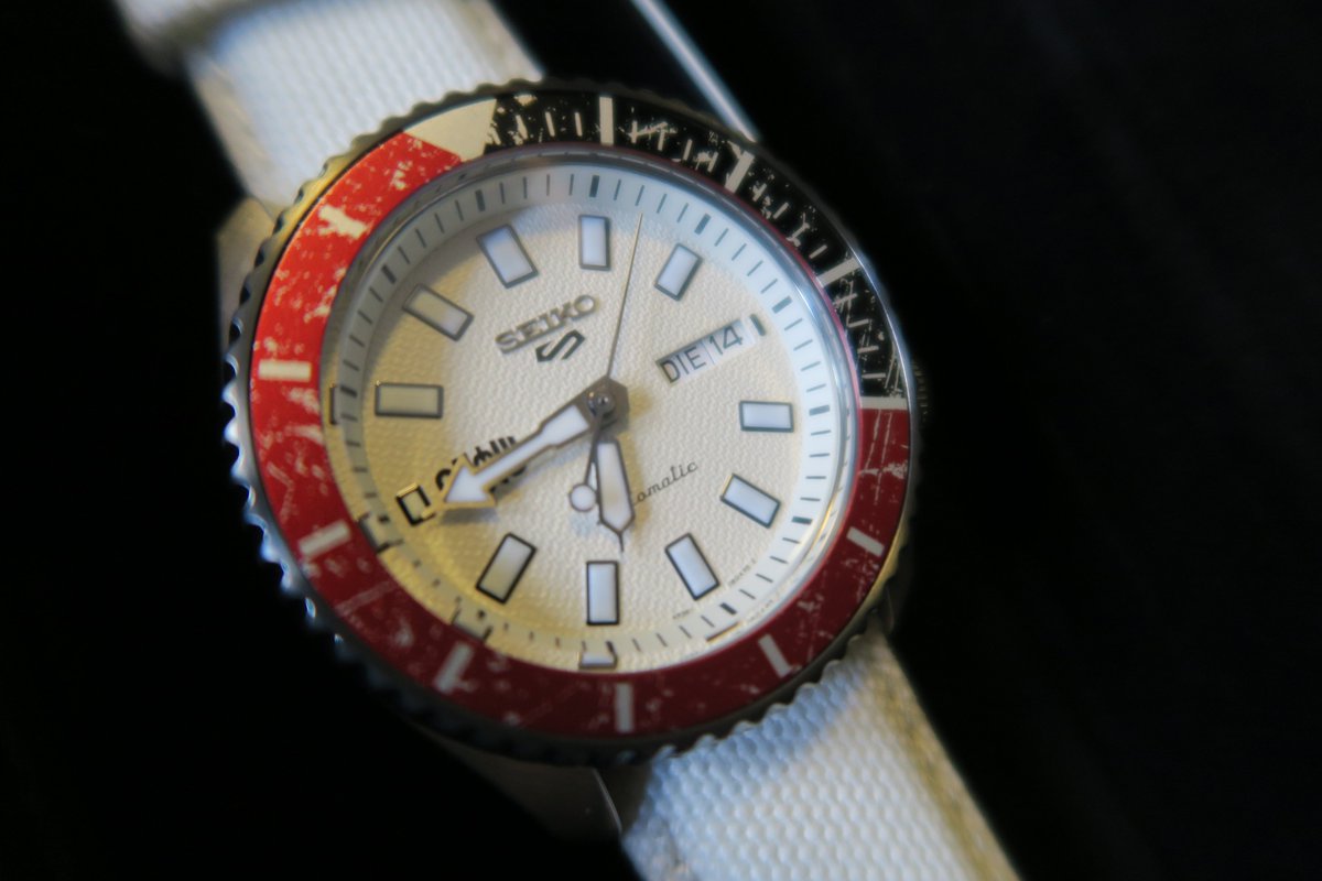 MrMoregame (@mrmoregame) on Twitter photo #Werbung 
Ich verlose was.
Und zwar habe ich 2 super hochwertige Street Fighter Uhren von Seiko bekommen. Eine davon verlose ich! (Darf sich aussuchen welche) Die sind STARK limitiert Weltweit. Ich habe Ryu und Chun-Li ausgesucht. 
Link zu deren Seite: l.tworeach.com/ad/147/panel #Werbung 
Ich verlose was.
Und zwar habe ich 2 super hochwertige Street Fighter Uhren von Seiko bekommen. Eine davon verlose ich! (Darf sich aussuchen welche) Die sind STARK limitiert Weltweit. Ich habe Ryu und Chun-Li ausgesucht. 
Link zu deren Seite: l.tworeach.com/ad/147/panel