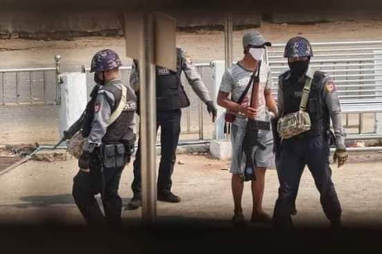 Here is one of the examples that military junta's terrorists wearing as civilians and using guns. Only the military junta could use the gun and do the terrorist actions.
#RejectMyanmarMilitaryCoup