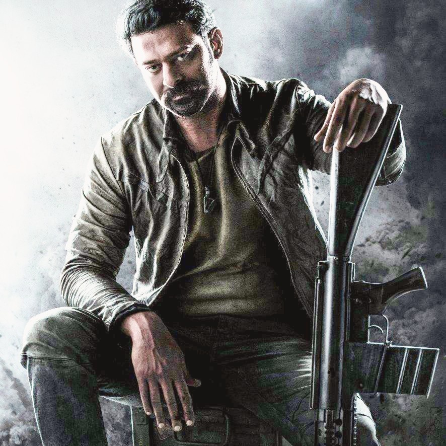 DarlingSantho13's tweet image. Ee Look Tho Inko Poster Vadalandi Sir Maa #Prabhas Fans Kosam