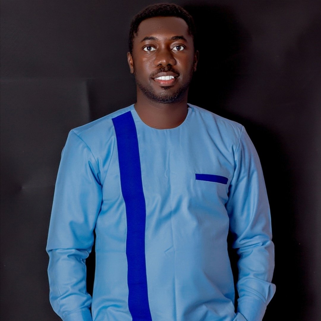 RobertGhansah's tweet photo. Hello Twitter fam @RUNAlumni1 @RCCGNYAYA @GospelGh need you on this, vote for @robertghansah #VGMA22unsung

You can access my songs on all music digital platform Robert Ghansah &amp; HOW https://t.co/bPpSO0zhWO