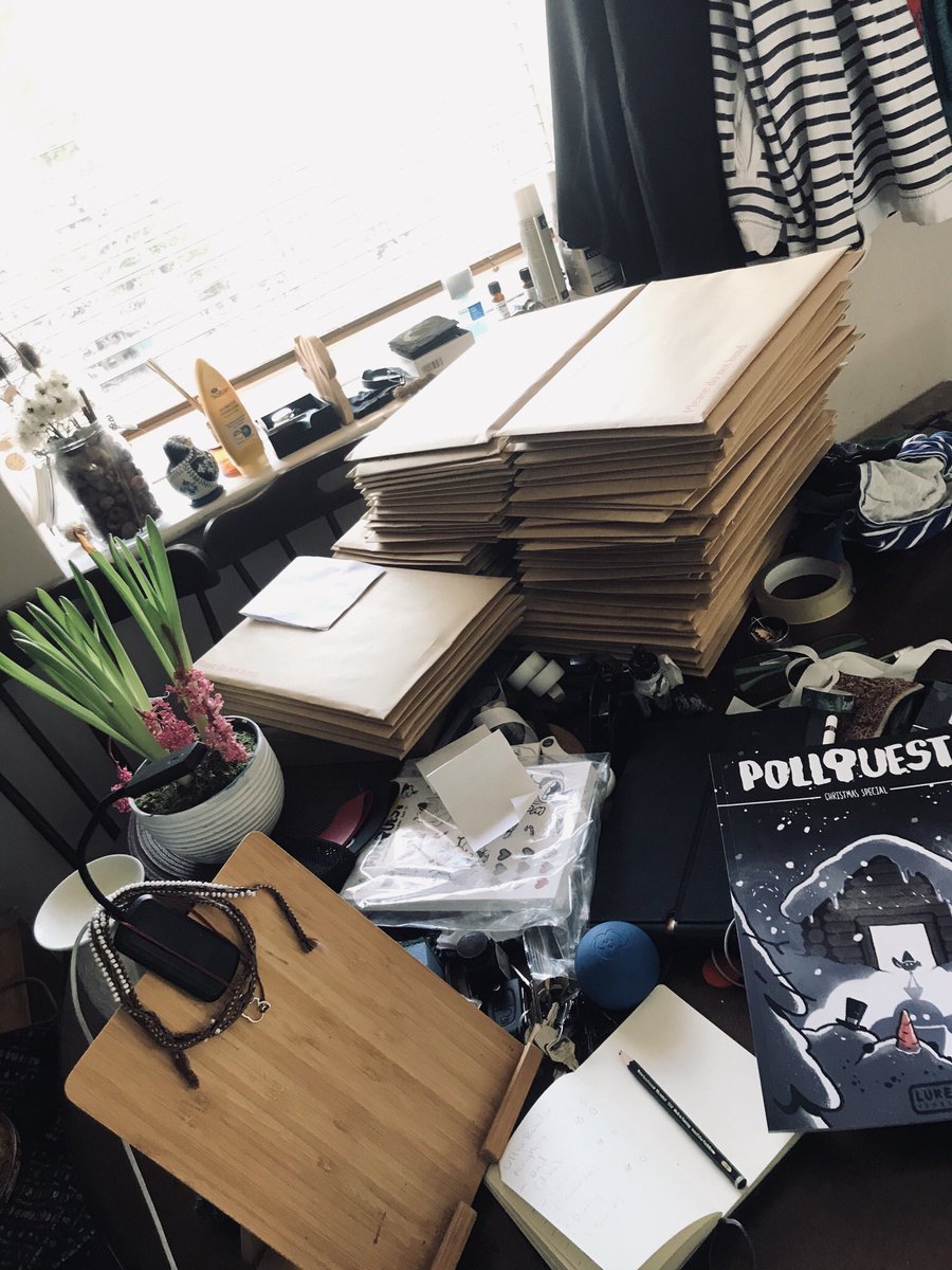 LukeHyde's tweet photo. Comics all signed and packed....my hand no longer works #PollQuest https://t.co/WD2LlltTZl