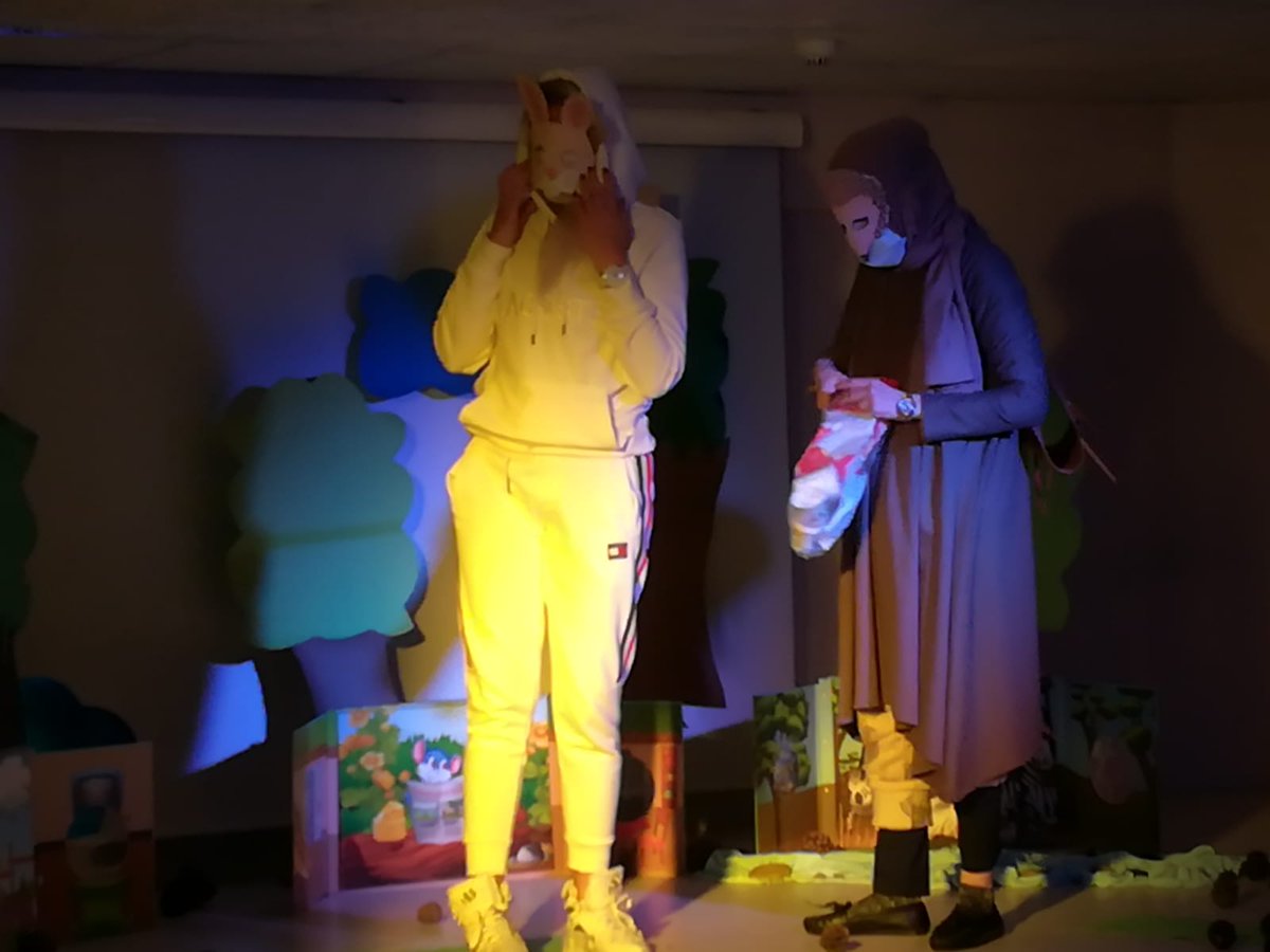 #dünyatiyatrogünü
Okulumuz öğretmenlerinden Kübra YAZICI ve Elif BÜTÜN Dünya Tiyatrolar Günü için yazdıkları "Ormana Saygı" isimli tiyatro oyununu öğrencilerine sergilediler.
<a href="/CanikMem/">Canik İlçe Milli Eğitim Müdürlüğü</a>
<a href="/RYamanol1/">RamazanYAMANOL1</a>
<a href="/ElifBtn9/">Elif Bütün</a>
<a href="/kubra_93/">Kübra YAZICI</a>