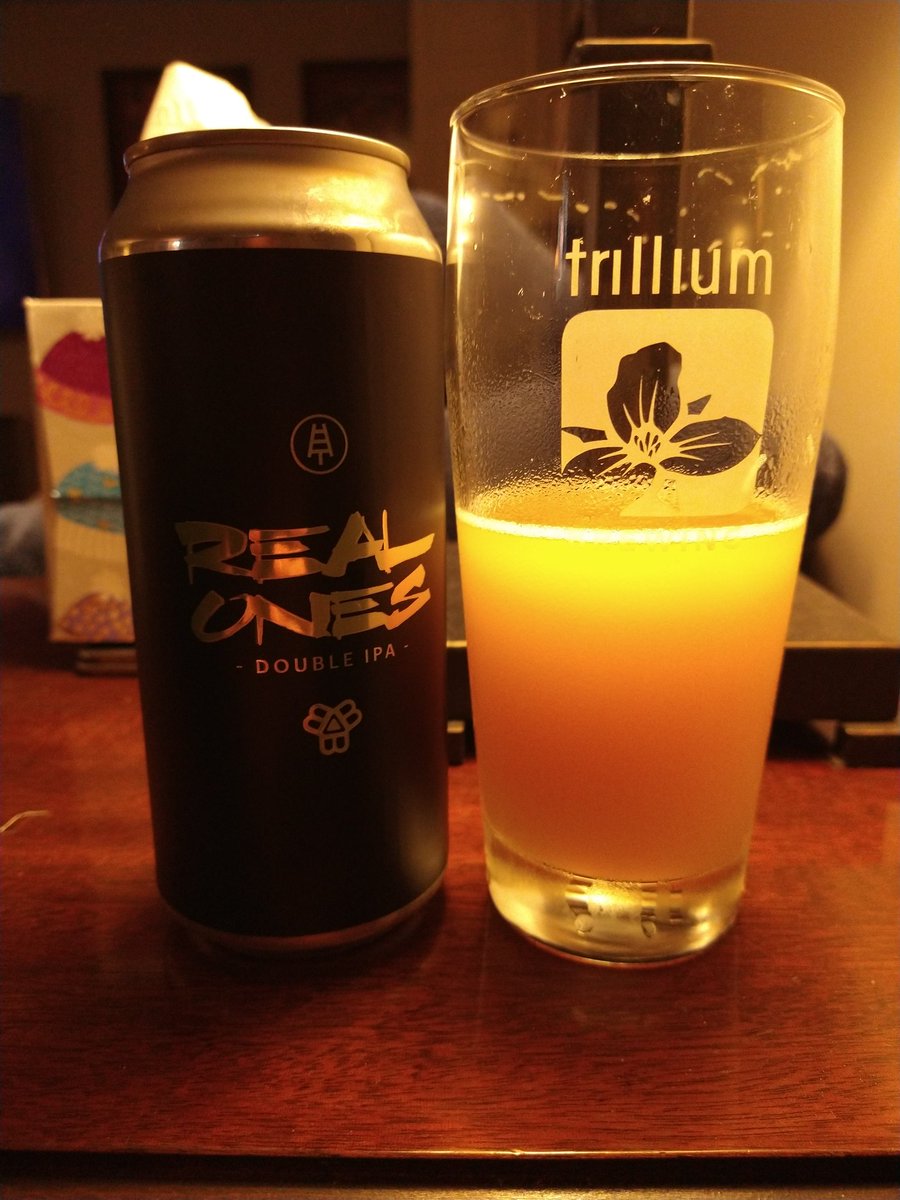 MattyTibbs's tweet photo. @AustinStBrewery version of the Real Ones collab w/ @BissellBrosBrew is also top-notch. My two fav breweries in Maine. #portlandmaine https://t.co/3sOSWpVi37