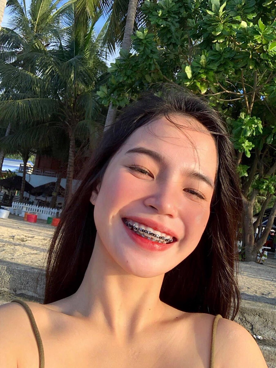 reafebss27's tweet photo. Just wanna ruin your night vyeeee https://t.co/F0HD2HLAlE