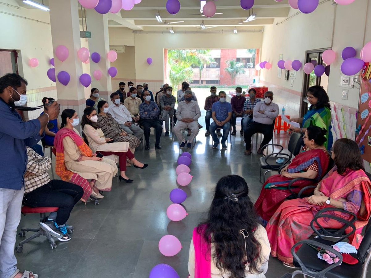 INbpgr's tweet photo. Dr Neelam Sharma (Principal Scientist) contributed to the establishment of tissue culture repository at @INbpgr 
On her superannuation after 35 years of illustrious service, Tissue Culture &amp; Cryo Unit organized a farewell on 24Mar2021. We wish her a happy second innings! https://t.co/06jfSJKz4O