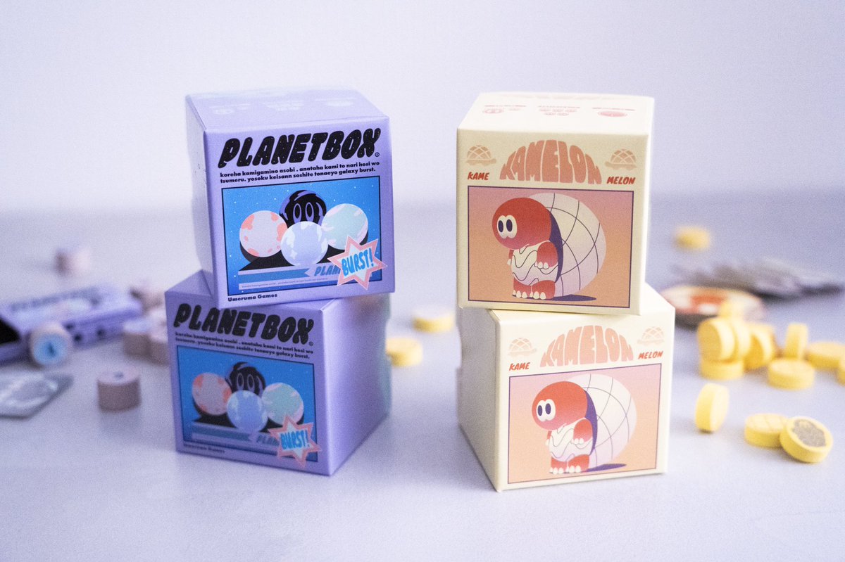 UmerumaGames's tweet image. ■取り置き予約開始しました！

ゲムマ2021春にて販売予定の『PLANET BOX』と『KAMELON』の取り置き予約用フォーム開設しました！

▼ご予約はこちらから▼
forms.gle/ZAASzajiGbpMfB…

どちらもパッケージは7cm×7cm×7cmの小箱サイズです！

＃ゲムマ #ゲームマーケット2021春 #PLANETBOX  #KAMELON