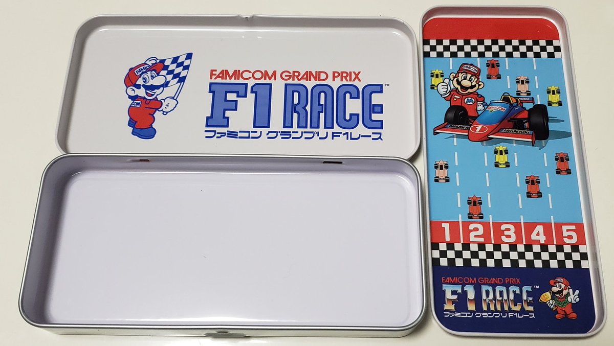 ファミコングランプリF1レースのマリオの缶ペンケースを入手 