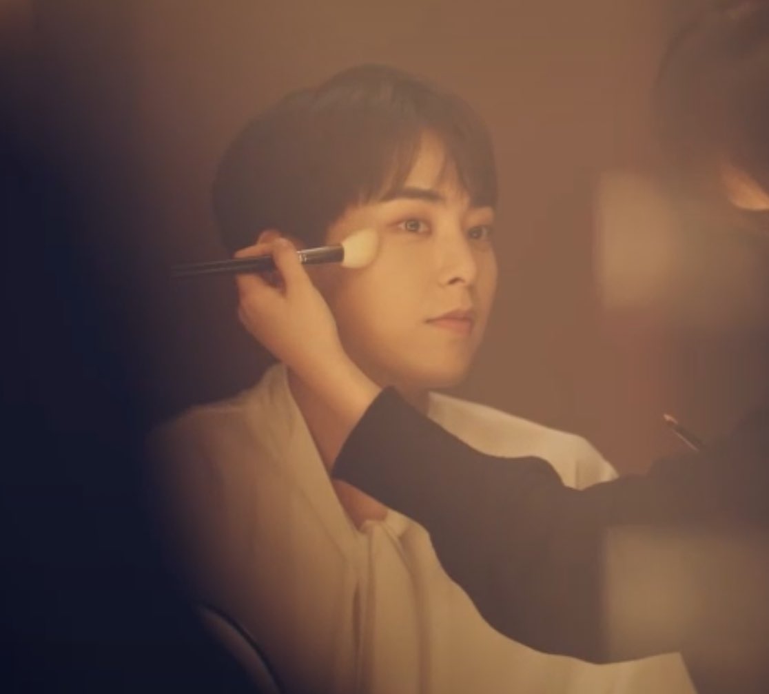 lovexiu32699's tweet photo. ㅇㅑ야야 시우민 너 이렇게 이뻐서 어카냐 https://t.co/XPC1pDyzBL