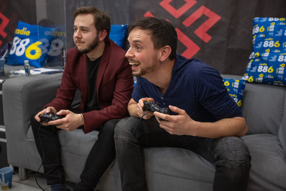 WoopTVGaming's tweet photo. The Bandbattle starts tonight at 7 p.m! Be there, because you too can win awesome stuff!
#wooptv #getwooped #woopertrooper #gaming #games #bandbattle #austrianmusic #austrianbands #livestream #twitch #twitchstreamer https://t.co/ZRxdG2mTuN