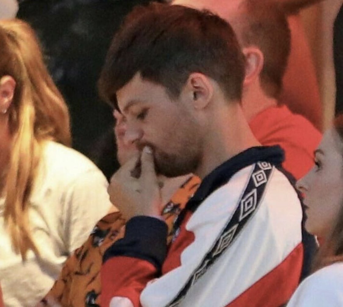 louvugoodbye's tweet photo. how it started              how it ended https://t.co/BdGwgzMMHq