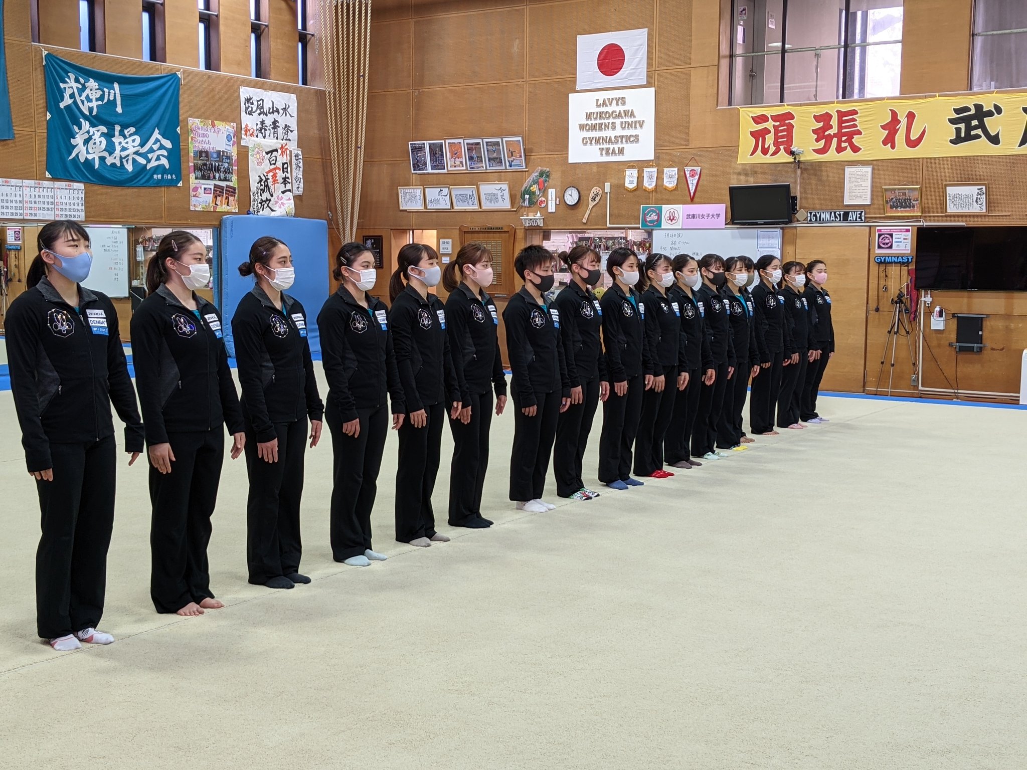 2024公式店舗 武庫川女子大学 スーツ スカートスーツ上下 - shimashou ...