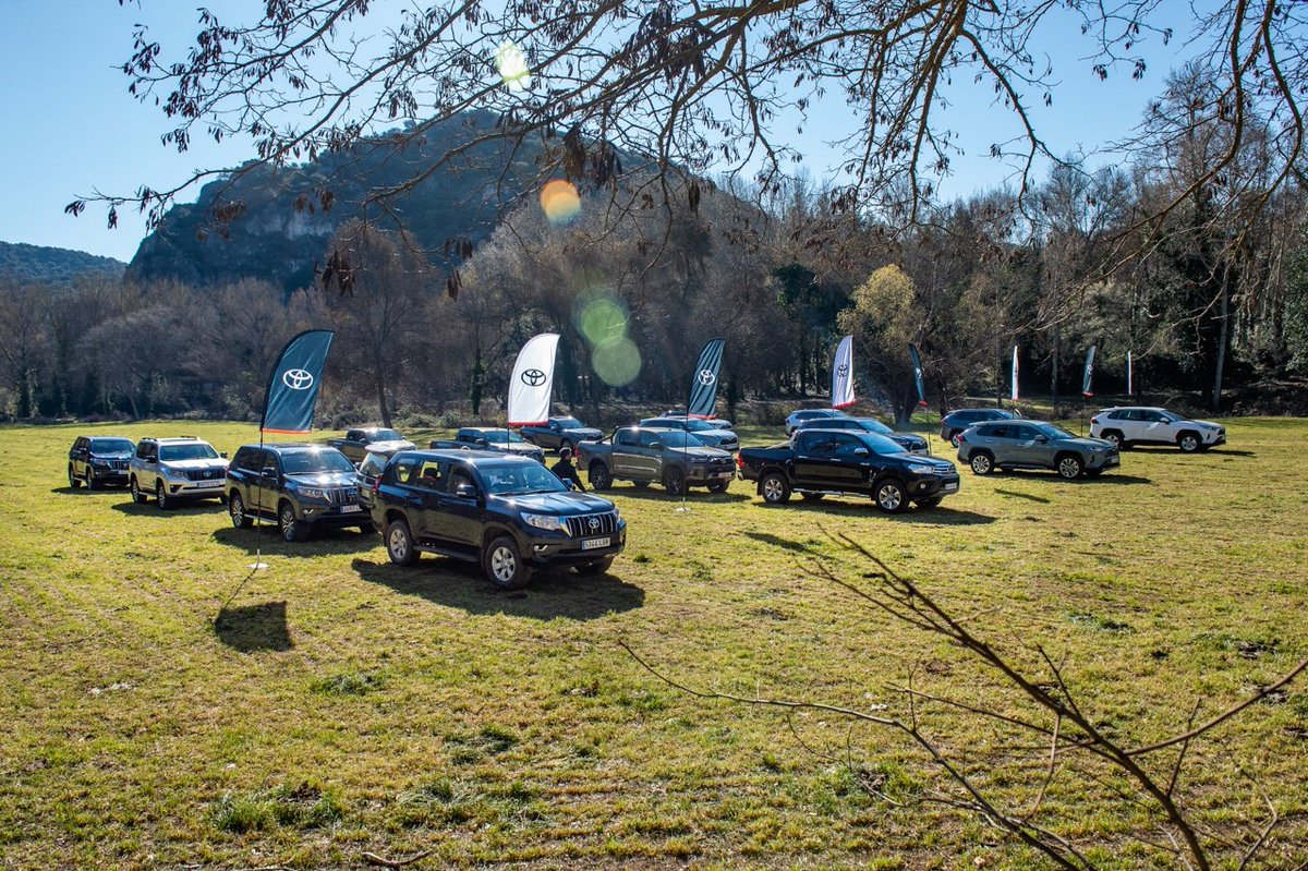 Toyota no solo ofrece la gama híbrida más completa del mercado, también la oferta más amplia de vehículos 4x4.

¡¡Los probamos todos!! ➡ bit.ly/3tXAQ7G

#Hilux #Highlander @Toyota_Es #Toyota <a href="/ToyotaPrensa/">Toyota Prensa</a> #LandCruiser #RAV4