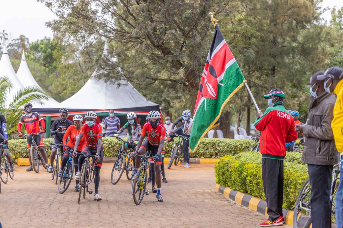 MamaCycling's tweet photo. We cycled 70 kilometers today, with a flag off by Uasin-Gishu @GvnMandago. With the help of @WWF_Kenya, 100 cyclists will come together to plant 50 bamboo seedlings each. @MamaRachelRuto
#cycling #PlantTrees #afforestration #nature https://t.co/gUVTg1jTax