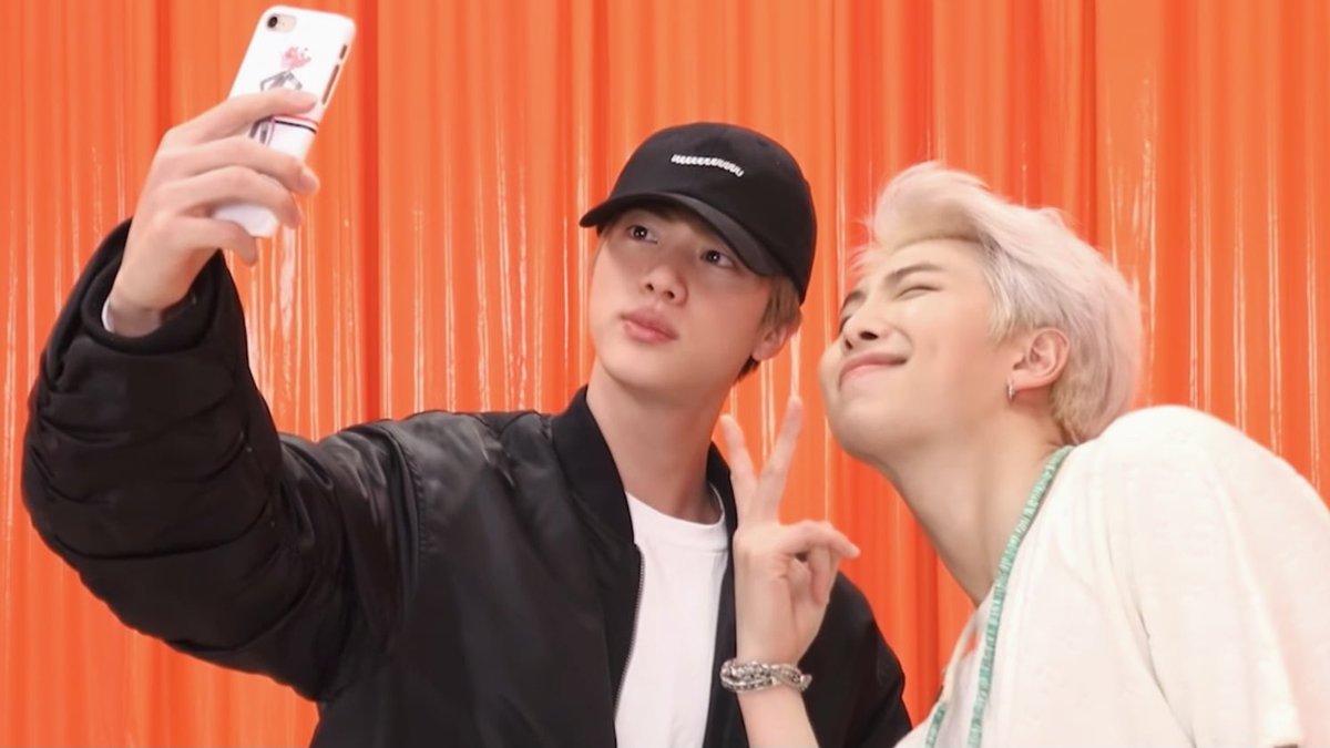 seokjinfile's tweet photo. happy #2YearsWithPersona 🧡 https://t.co/JeHE32a2Bn