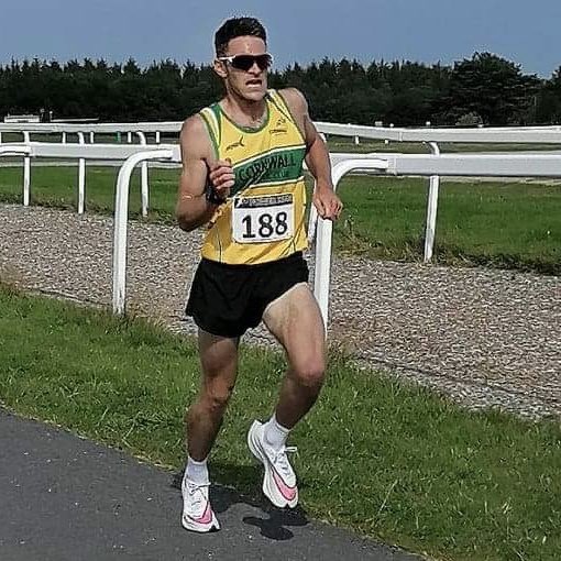 jamescutlan's tweet photo. Racing less has seen a massive impact on my training personally. I’m able to perform better (hopefully) without racing week in, week out
.
Next week is the #FastFriday10k
.
A “tune up” race for something bigger.
I CAN’T WAIT 👊🏼
.
#Running #Training #Racing #HILC 💛 https://t.co/oau7Ag75i9