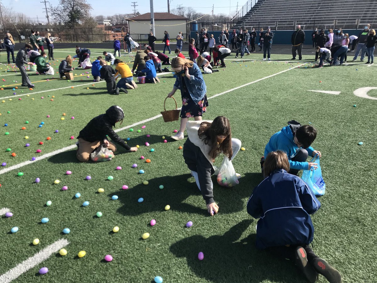 Over 1000 hunters scooped up over 40,000 eggs on this beautiful Parma morning! Thank you to Audrey Holtzman, Alan Mackulin and their teams for organizing our Inaugural Egg Hunt!