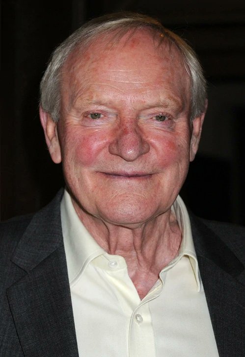 Happy Birthday dear Julian Glover! 