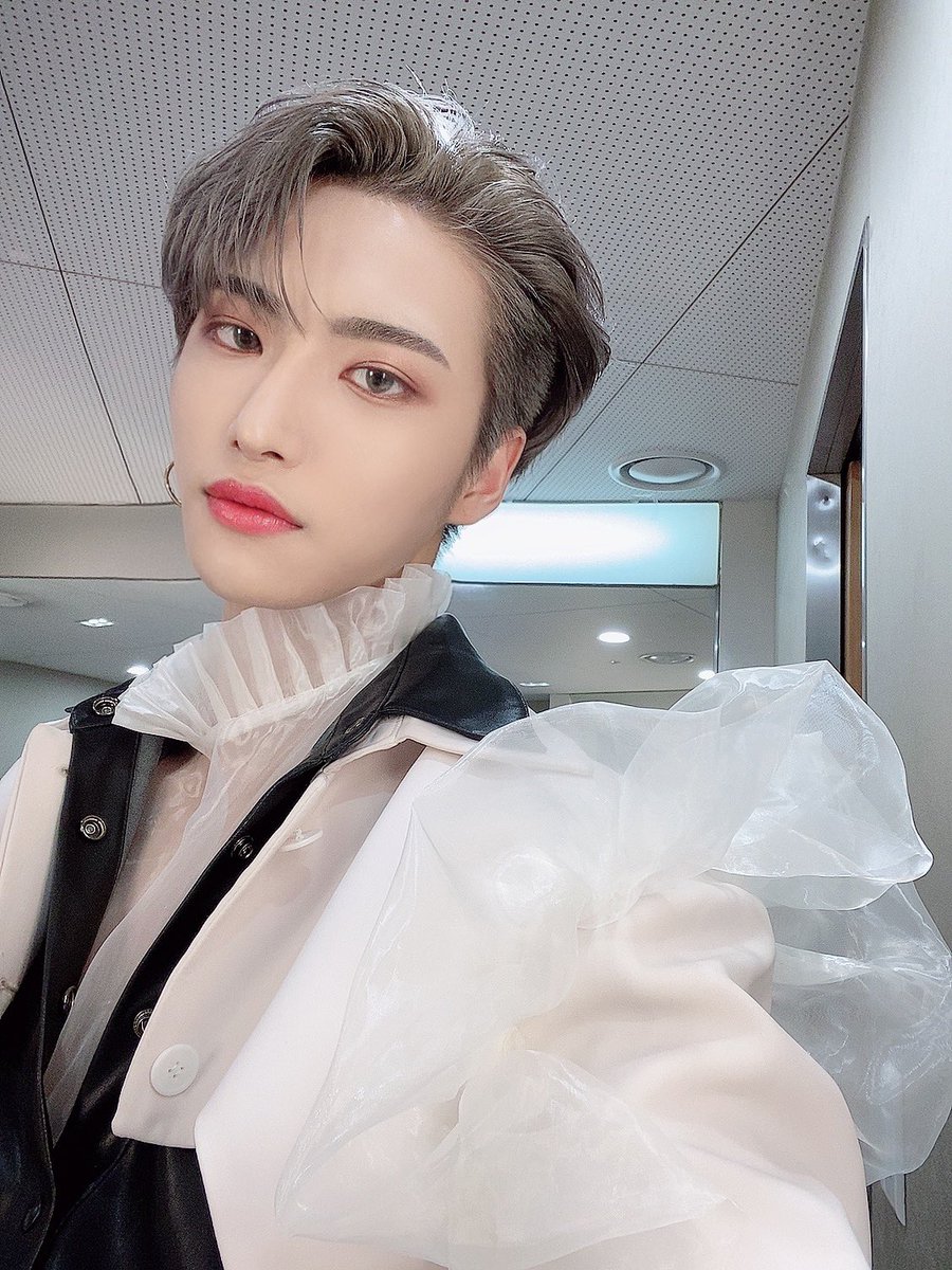 [#성화] Always with ATINY🤍🤍🤍
#ATEEZ #에이티즈