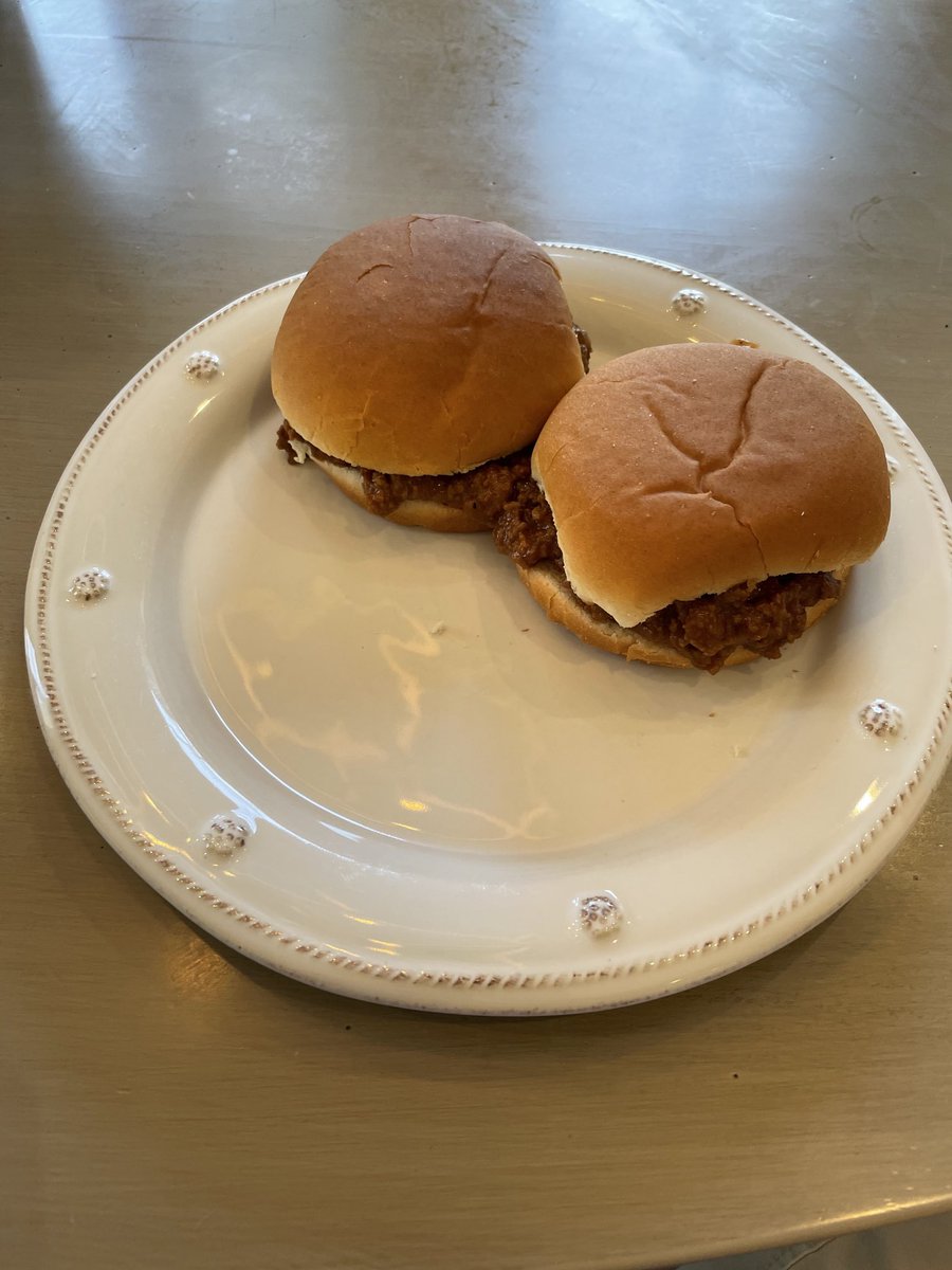 EliManning's tweet photo. I’ve missed you Sloppy Joe. https://t.co/DV4FC8PCLY