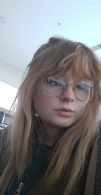 I'm fuckkng hot today wtf https://t.co/wCVV1CngR9