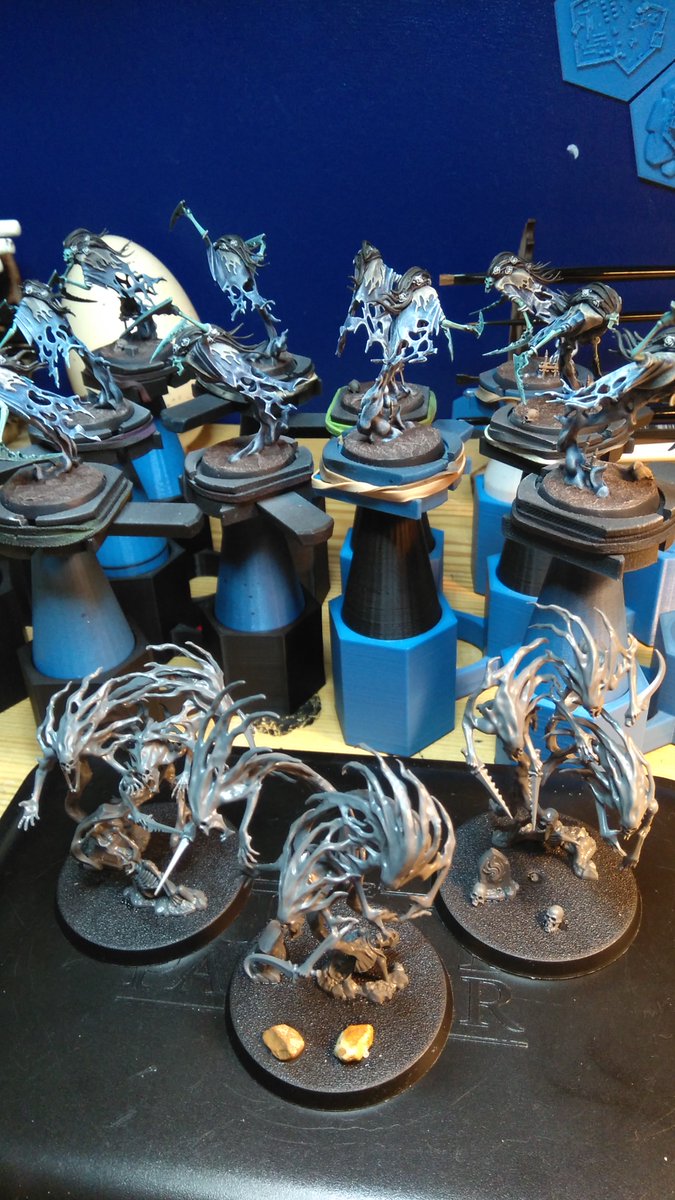 g_pechorin's tweet photo. Finished gluing the #SpiritHost models and did the base decorations on the #DreadScytheHarridans 

#MortalRealmsMagazine #Warmongers #WarHammerArmyPainters #TrueWIP #PaintSlam21 #MiniPainting #HobbyStreak 86 https://t.co/KidISpZSbX