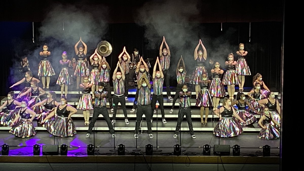 ShowfestComp's tweet image. Colerain Show Cards blew us away! 🌈