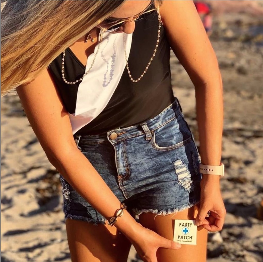 partypatch_usa's tweet image. 🥥Our Patches are a small step to a simple lifestyle. Who has time for a hangover? No one....🍸

#PartyPatch #NoHangovers #Drinks #WinTomorrow #HangoverPatch 

Amazon.com/PARTYPATCH