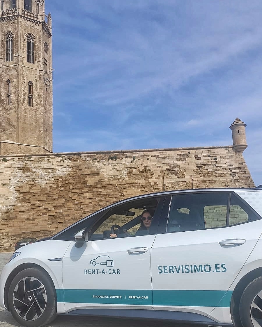 territoriscat's tweet photo. Avui ens movem amb el nou VOLKSWAGEN ID.3 Pro 0S, gentilesa de @ServisimoSL Golmés, Tàrrega i Igualada 🚙✨
🍃Elèctric, automàtic i brutal!
Feliç dissabte!
#JuntsFemMésTerritori #SlowPress #PeriodismedeProximitat https://t.co/CppQUHxn07