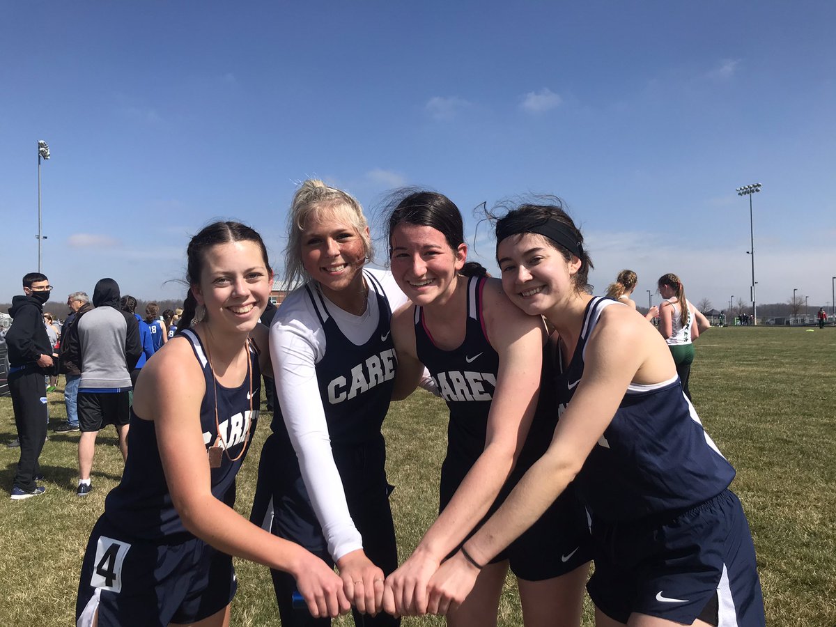 EricSplit's tweet photo. The girls from @CareySchools take first in the girls 4x800 in a close race with @OHRockets #TigerInvitational @OHMileSplit @CHSBlueDevil1 https://t.co/CHSfbna9ST