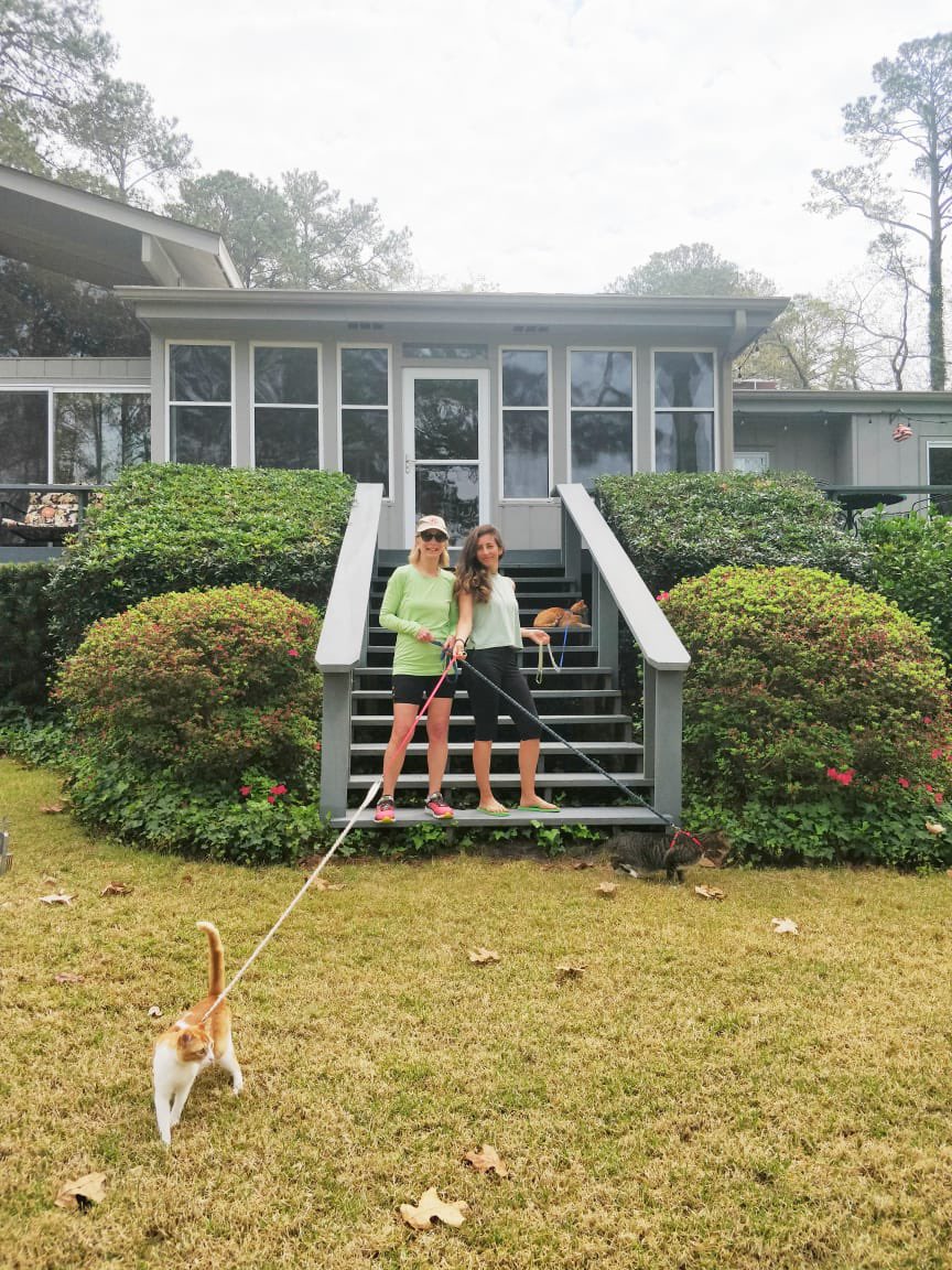 Walking for friends and fam w heart disease #midlandsheartwalk #r2principalswithheart #catsonleashes @americanheartsc