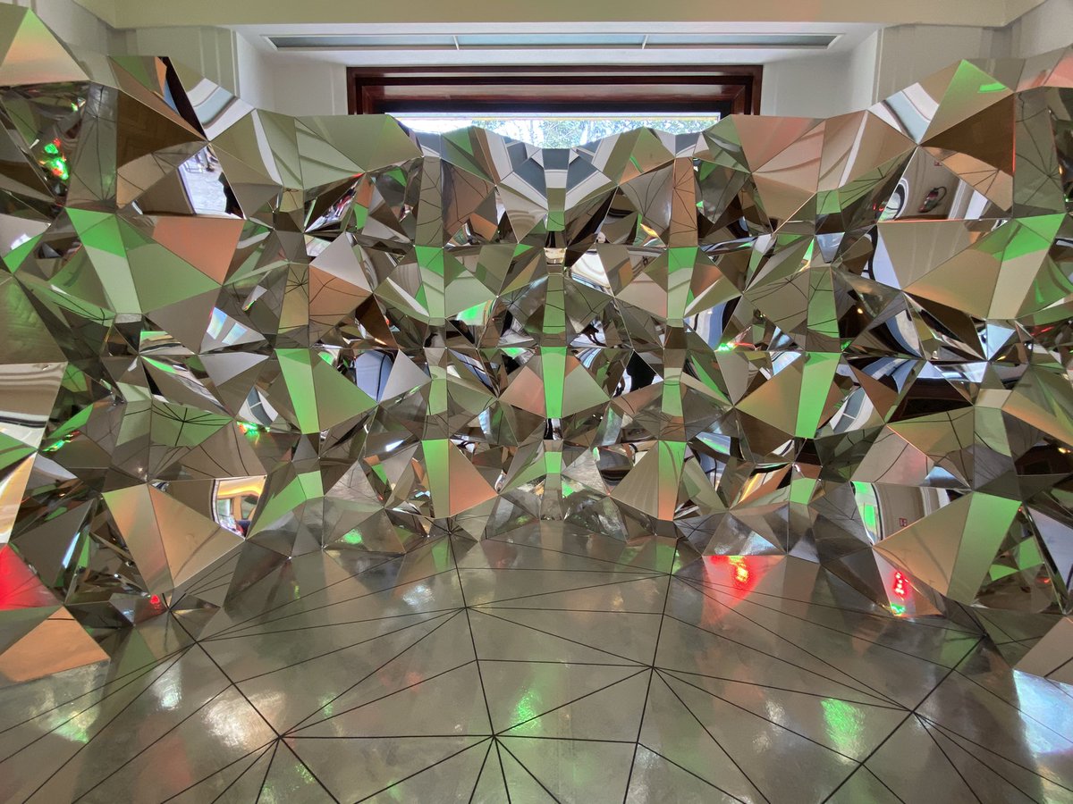 FredLibotte's tweet photo. The #exhibition #thelighthouse @Fond_Boghossian is worth the #visit ! About twenty #artists explore #light in multiple ways: it’s simply #magic #belgium #Brussels #villaempain #visitbrussels #museumsareopen #art #culture https://t.co/eiI8neHjS9