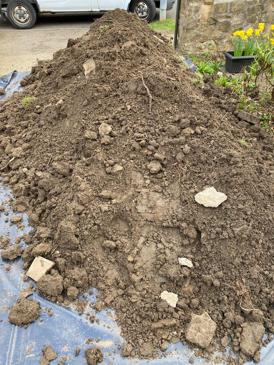 PHTSolutions's tweet photo. Free top soil for collection in #Scarborough #NorthYorkshire.

DM to arrange collection if you want it. https://t.co/ypEVgIRkjE