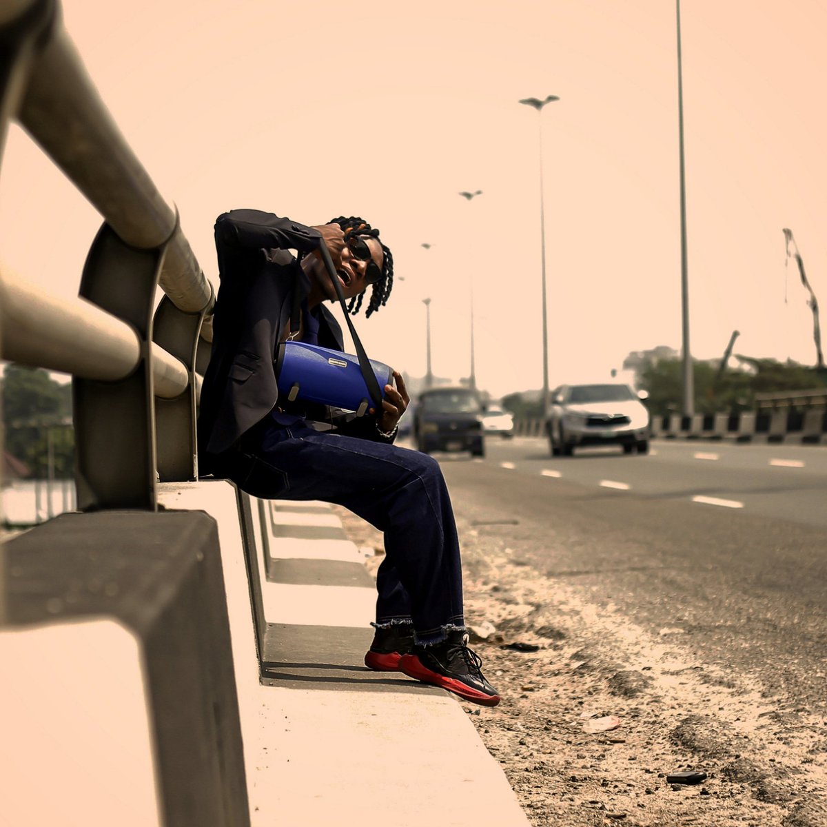 Pzeeyeyo's tweet photo. I don't give a damn bout the #lockdown 😤 #quarantinevideo 🎦, Link In Bio🔥🦅. https://t.co/vm3XvKye0z