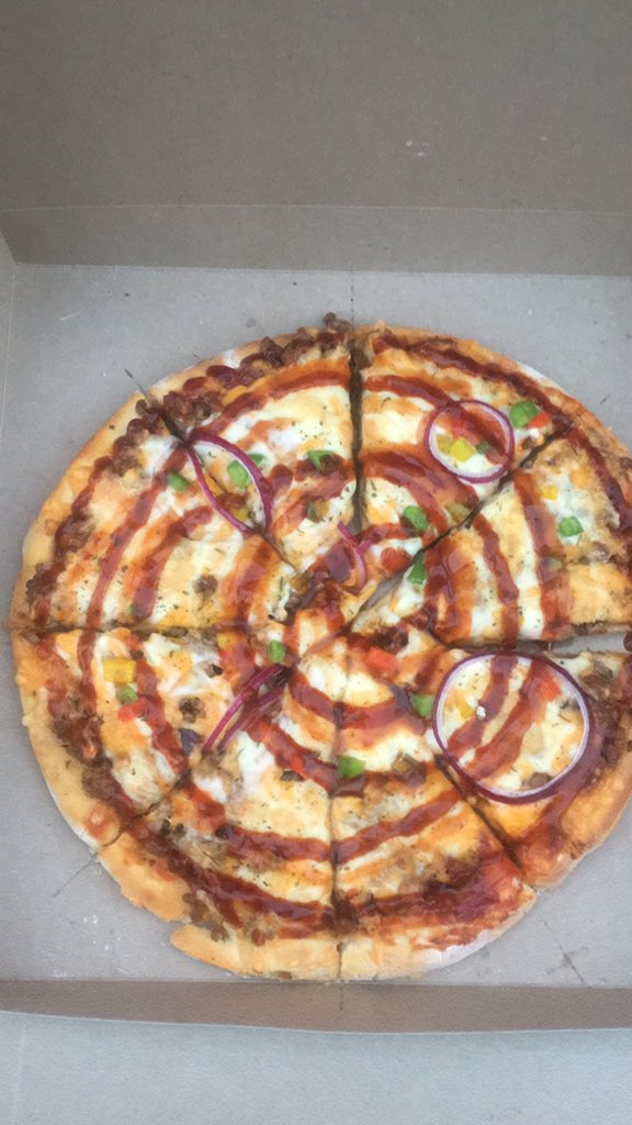 CornerPizza's tweet photo. @SithaleKgaogelo yes https://t.co/ecMc7UnQK9